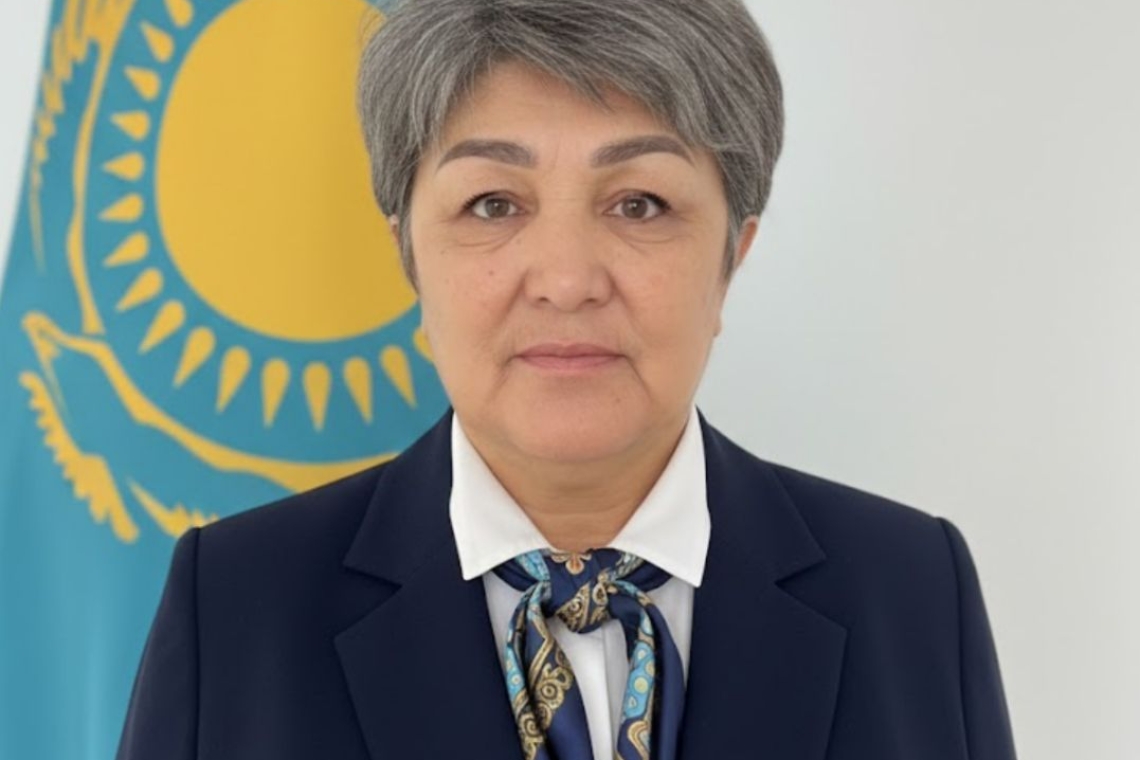 Мектеп меңгерушісі